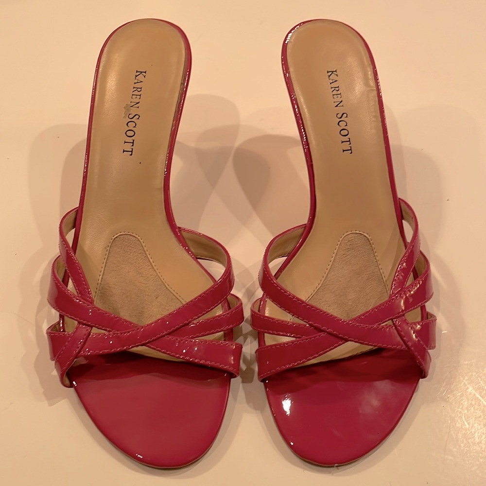 Karen Scott Pink Sandals